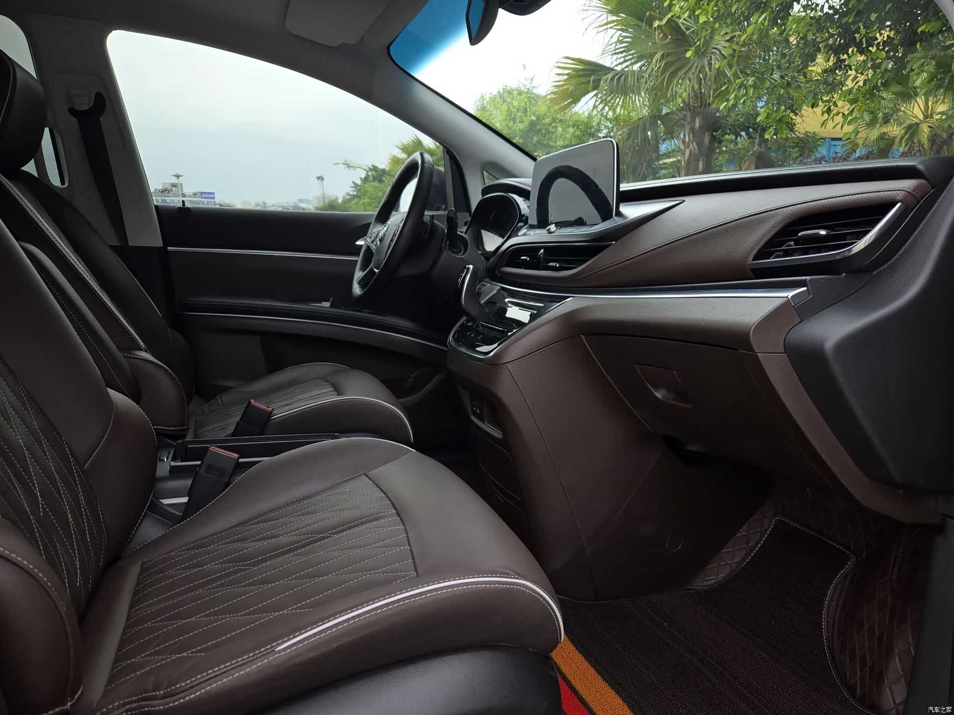 Buick GL8, 2021 9