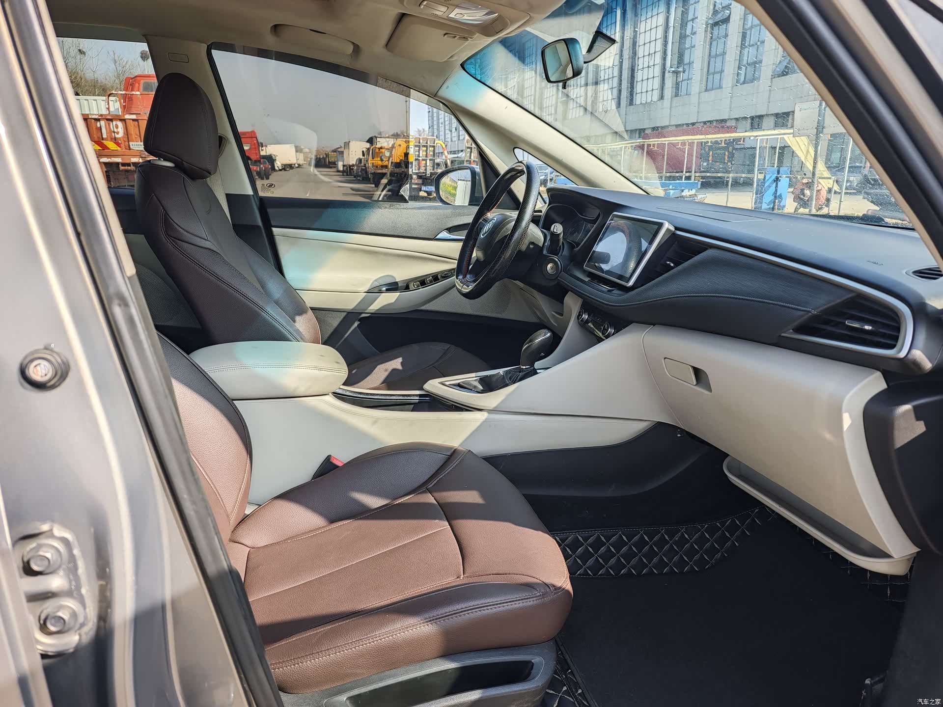 Buick GL6, 2017 10