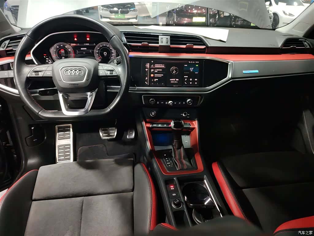 Audi Q3, 2022 10