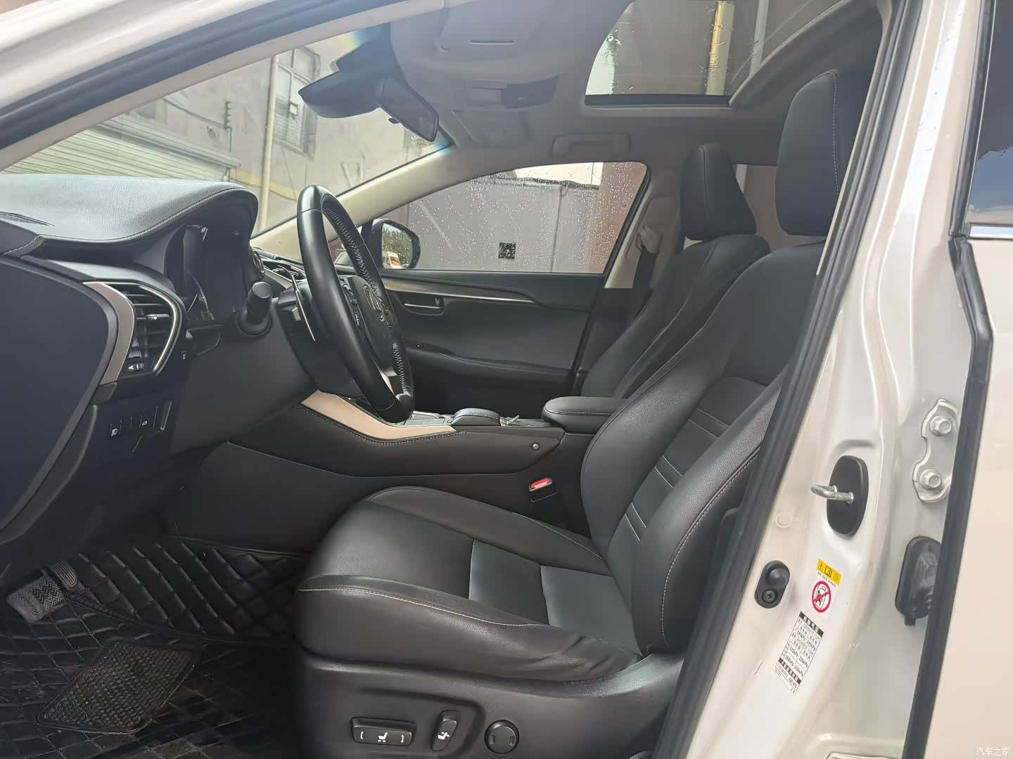 Lexus NX, 2018 все фото