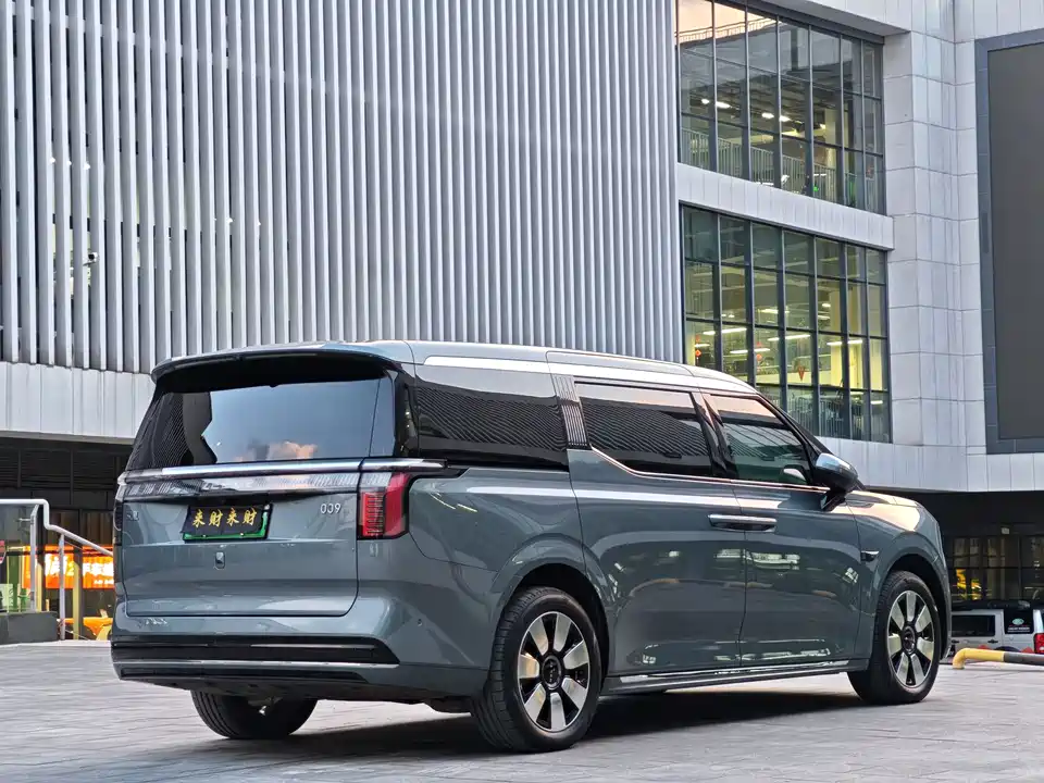 Zeekr 009