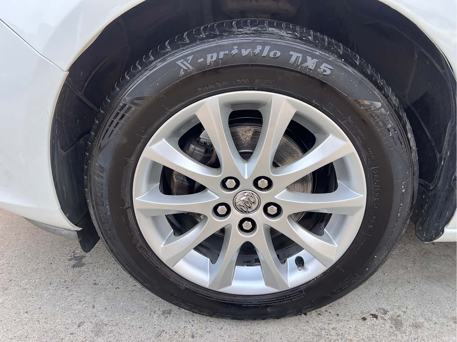 Buick XT, 2014 4