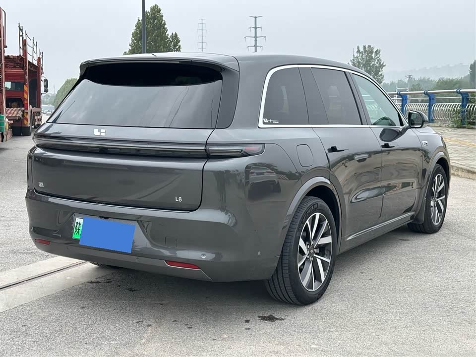 Li Auto Ideal L8
