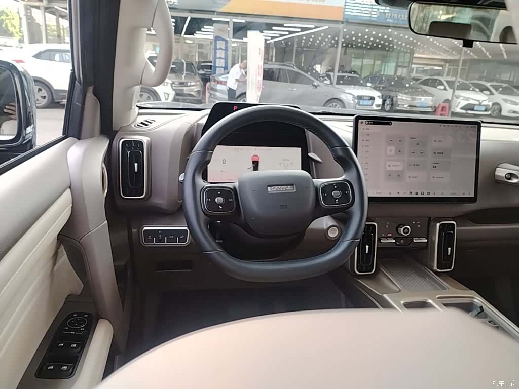 Haval Big Dog, 2025 11