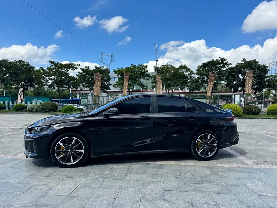 Trumpchi Shadow Leopard