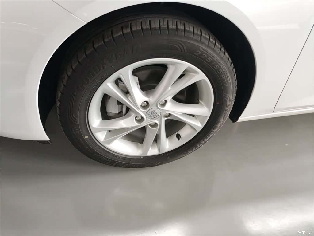 Buick Regal, 2026 25