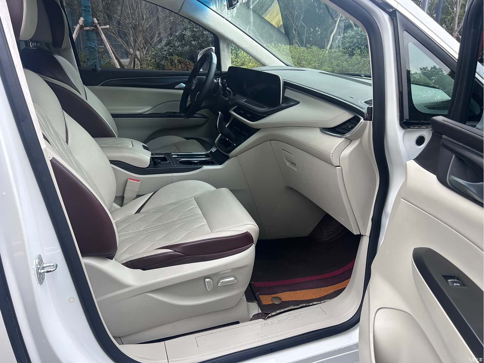 Buick GL8, 2021 13