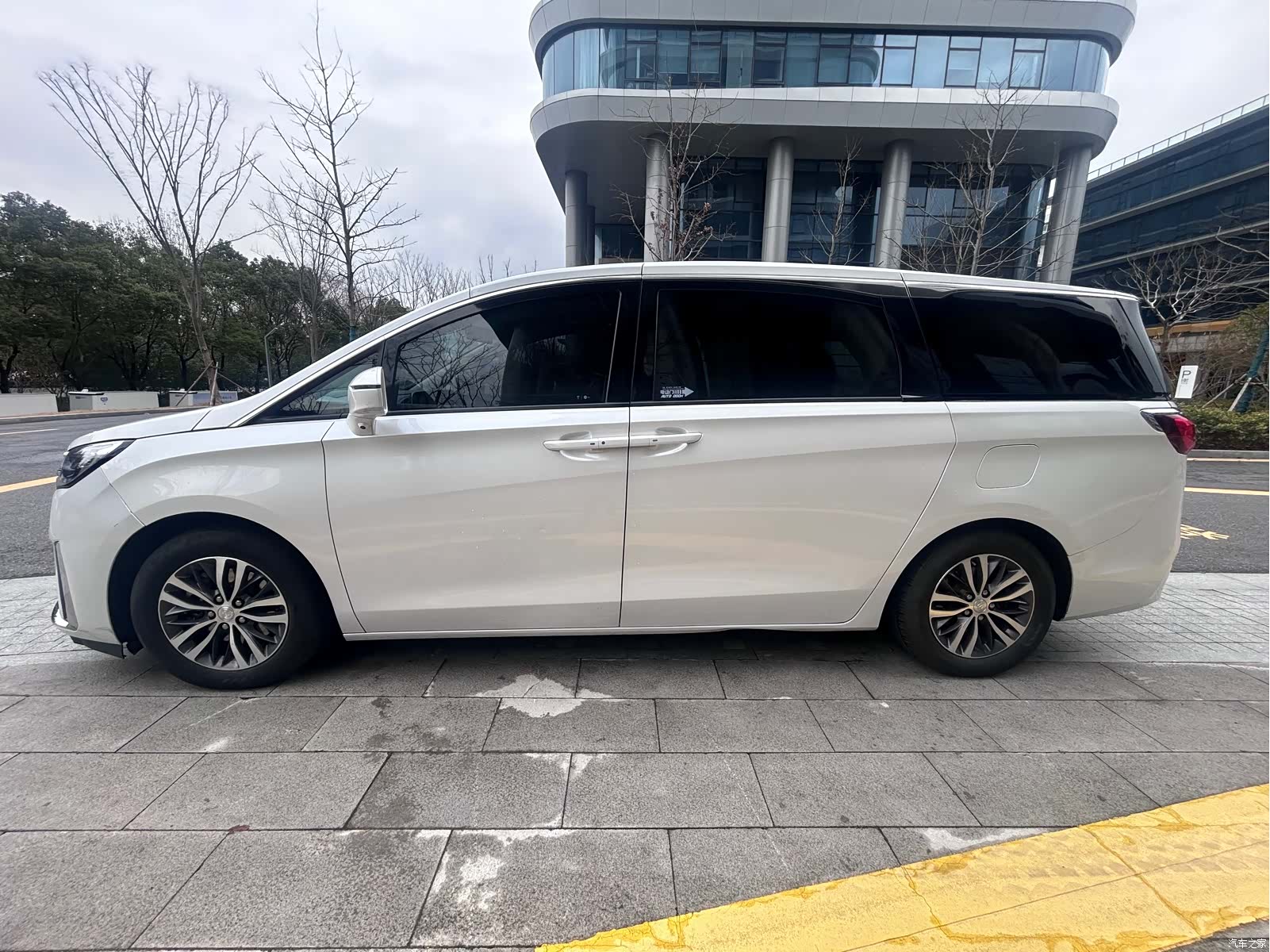 Buick GL8, 2021 все фото