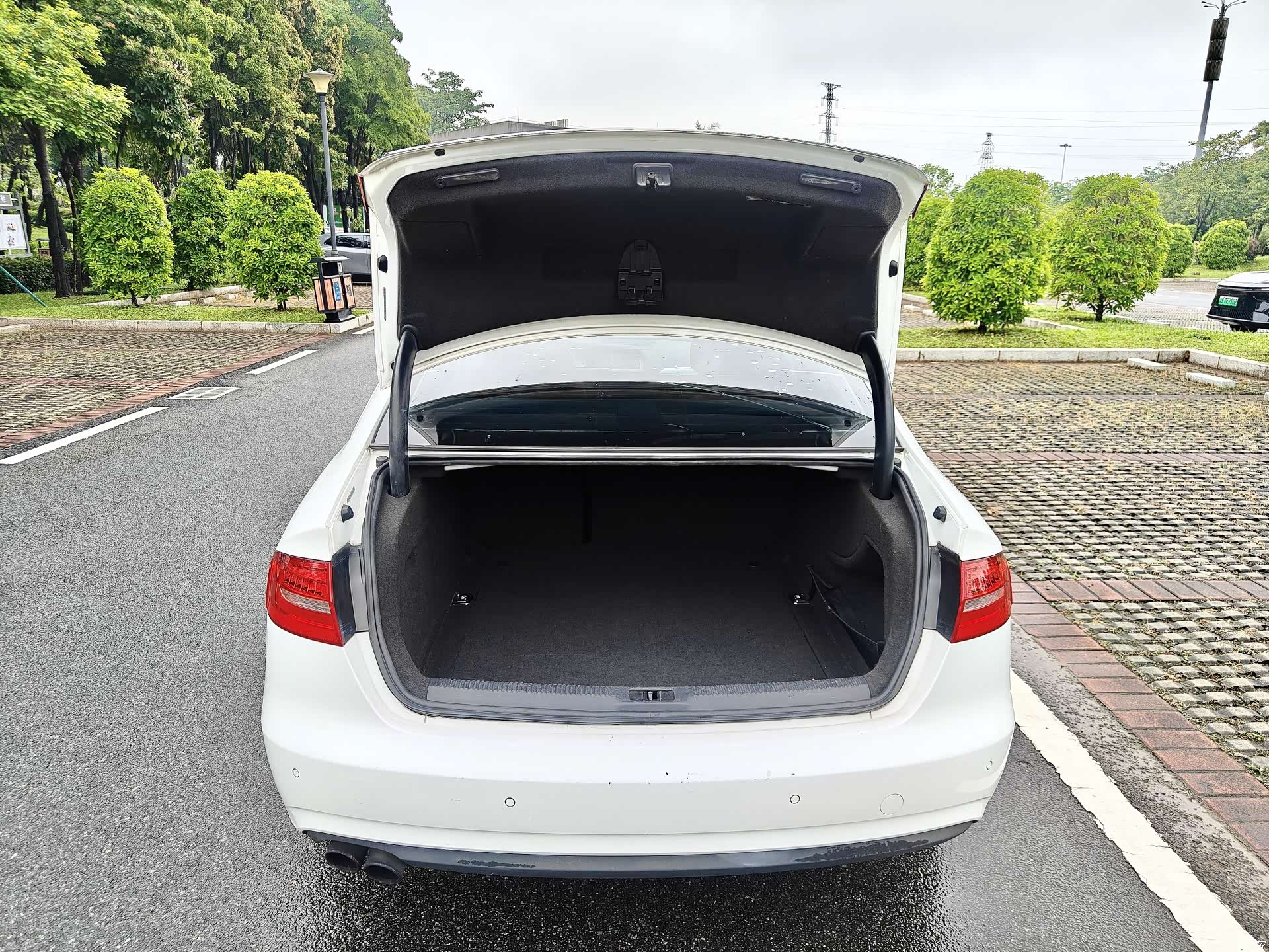 Audi A4L, 2016 9