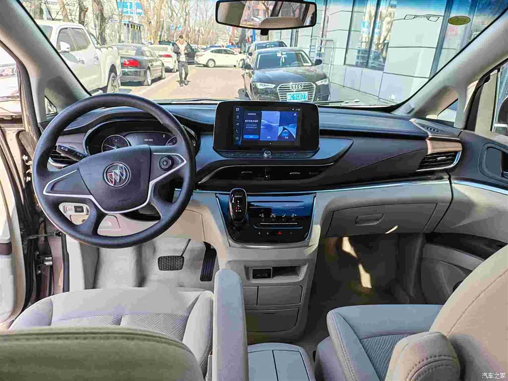 Buick GL8, 2022 8