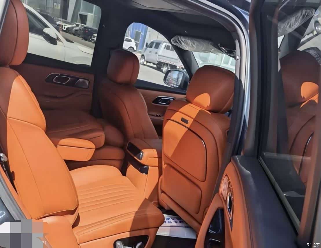 Geely M9, 2026 10