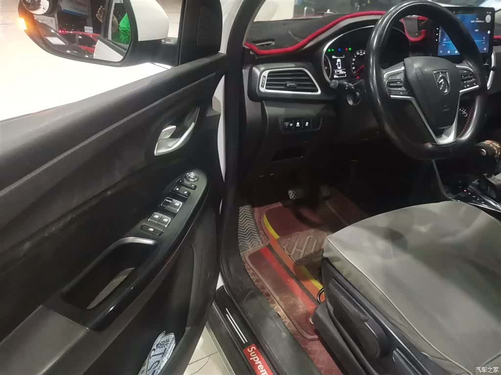 Wuling 730, 2020 16