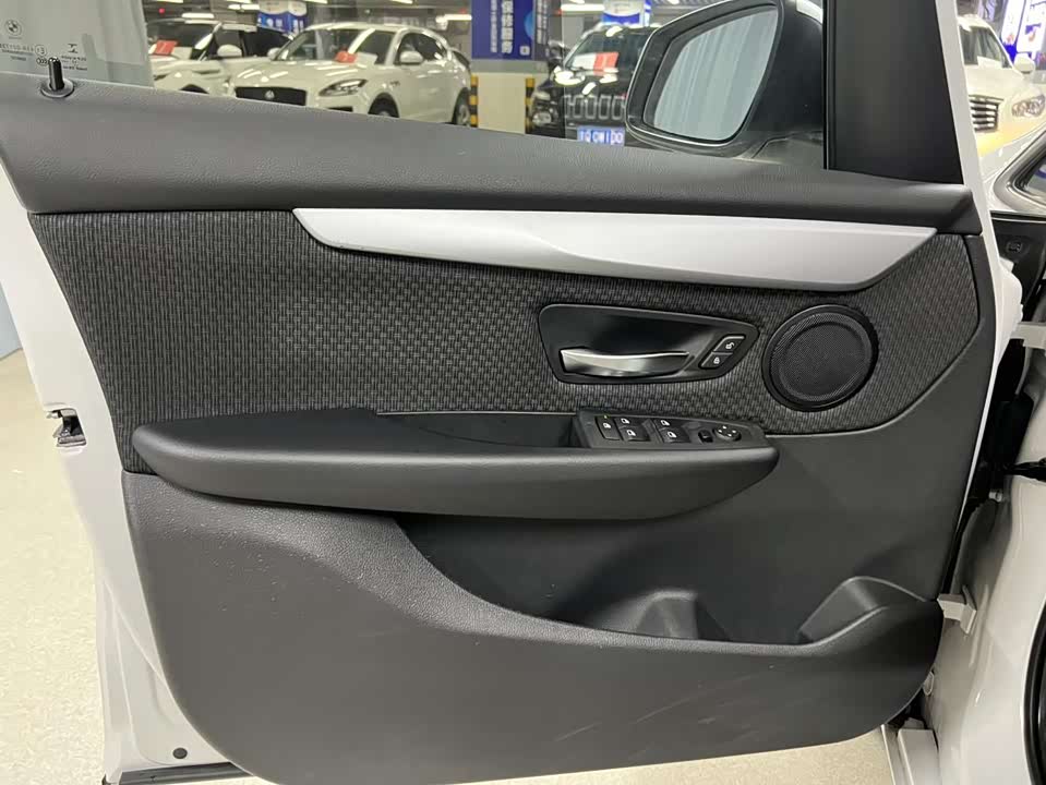 BMW 2 series station wagon