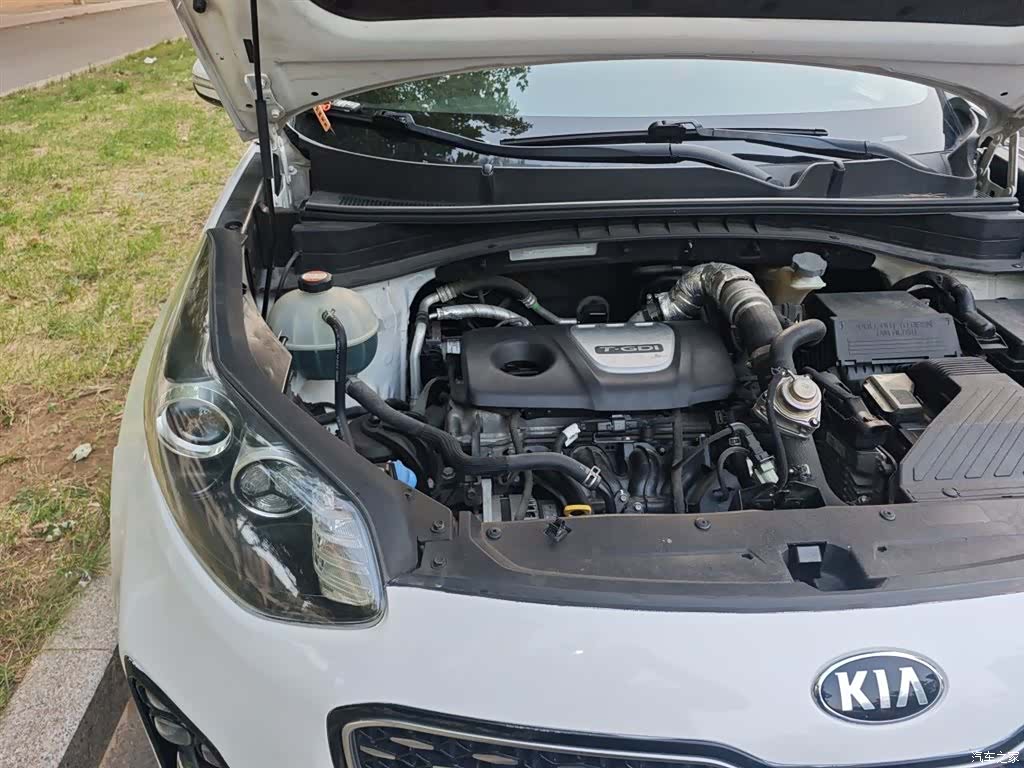 Kia KX5, 2016 22