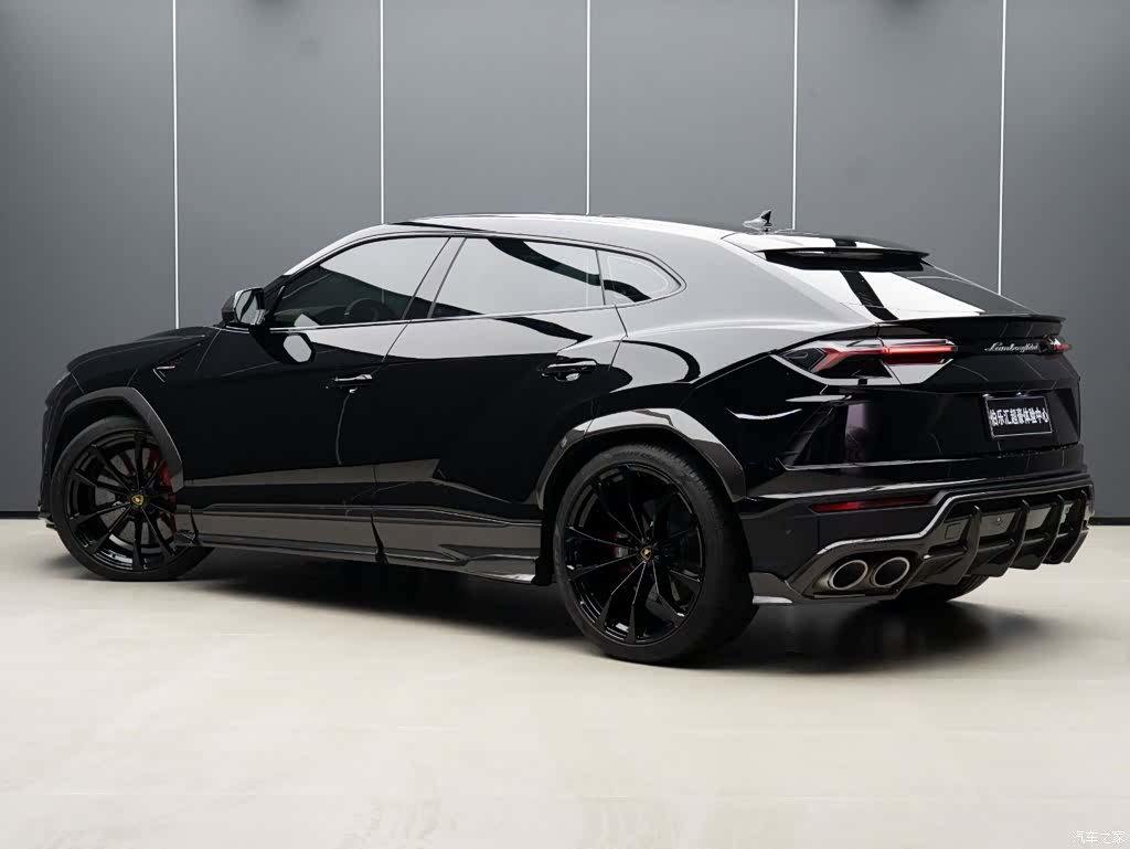 Lamborghini Urus, 2022 6