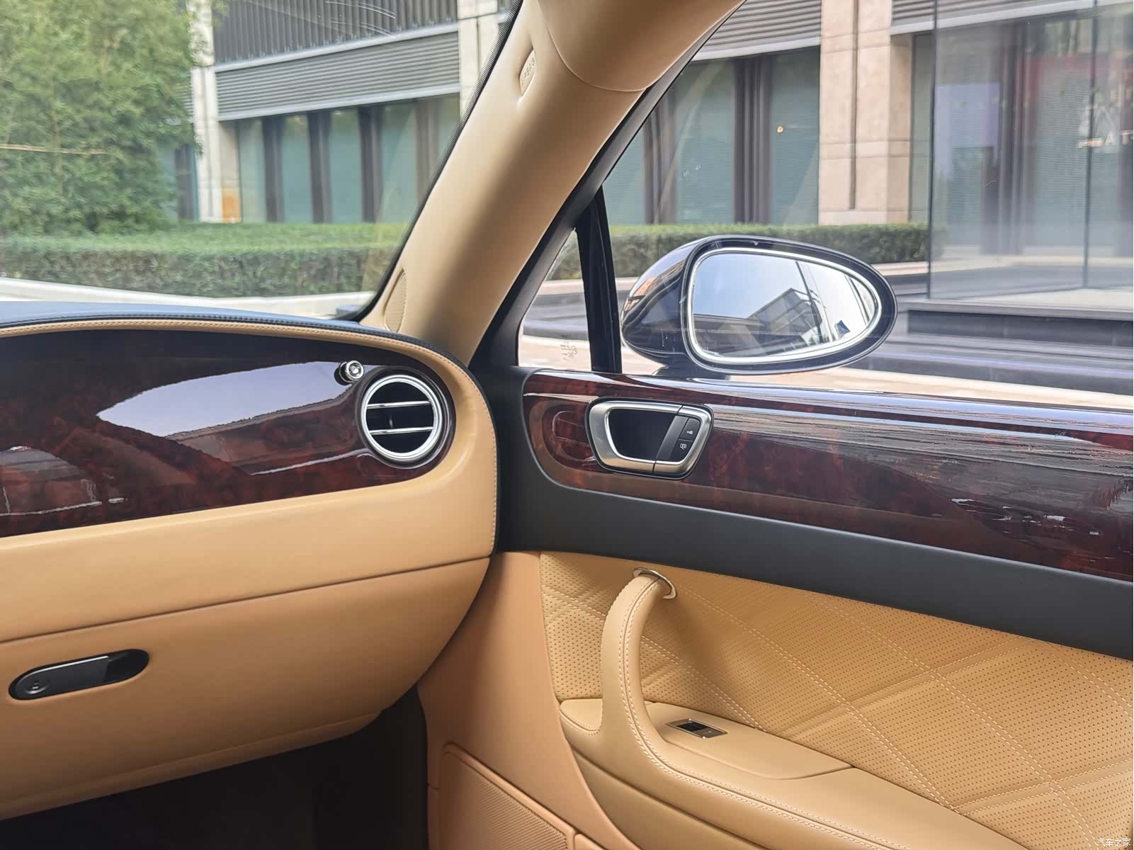 Bentley Flying Spur, 2007 21