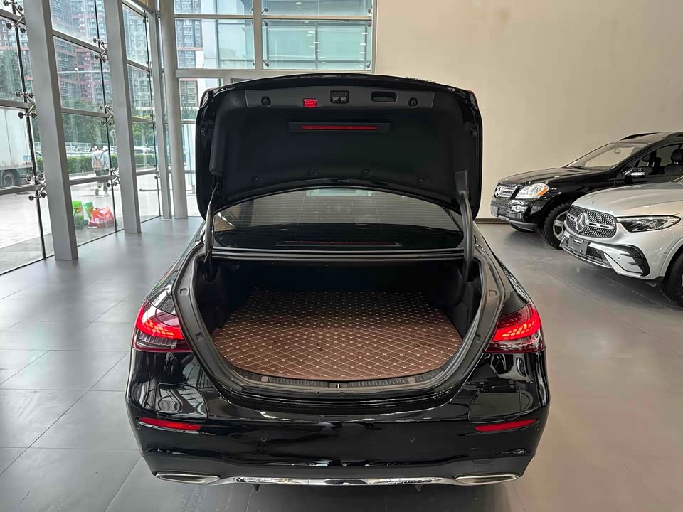 Mercedes-Benz E-class Mercedes-Benz E-class