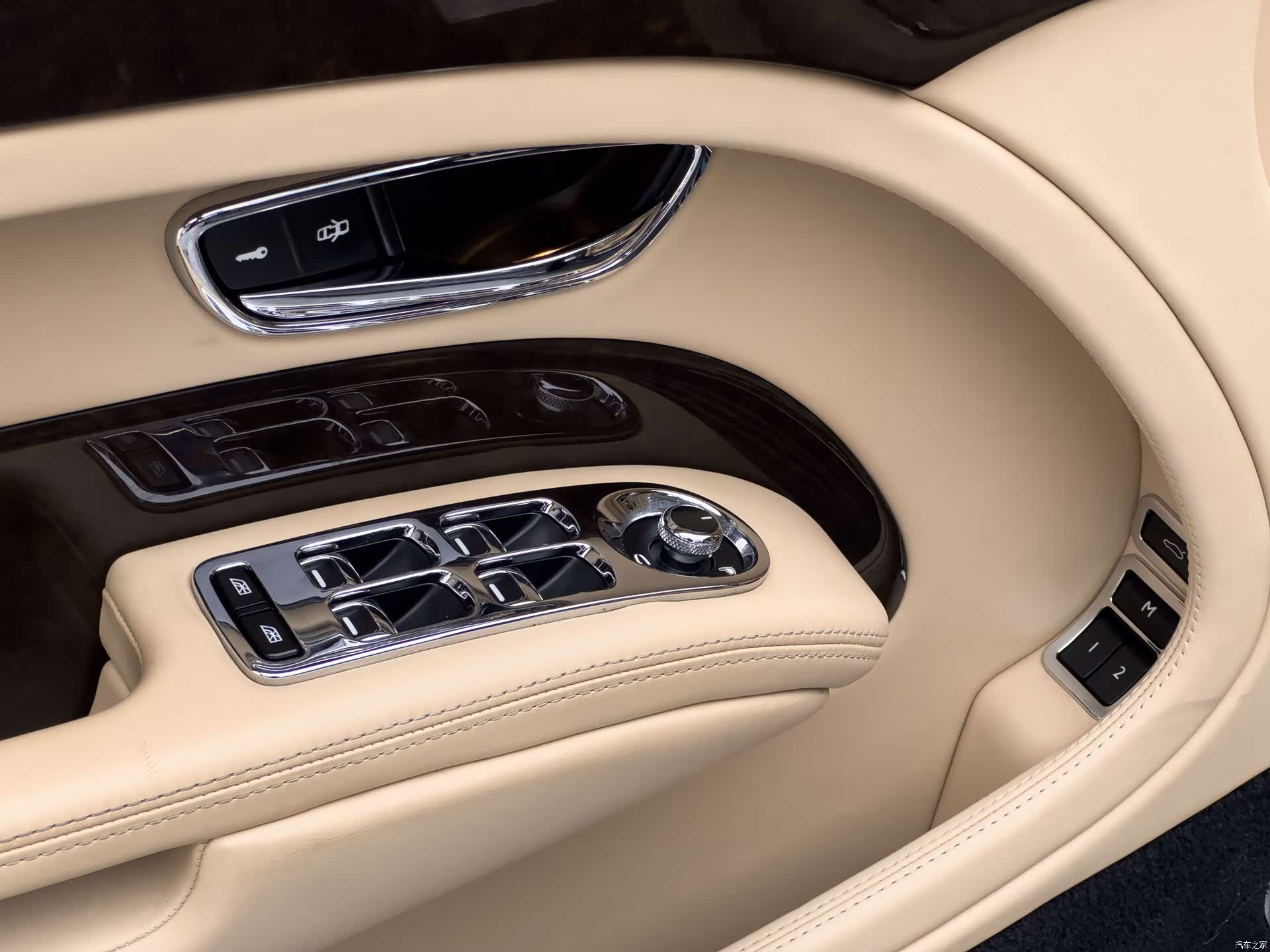 Bentley Mulsanne, 2014 11