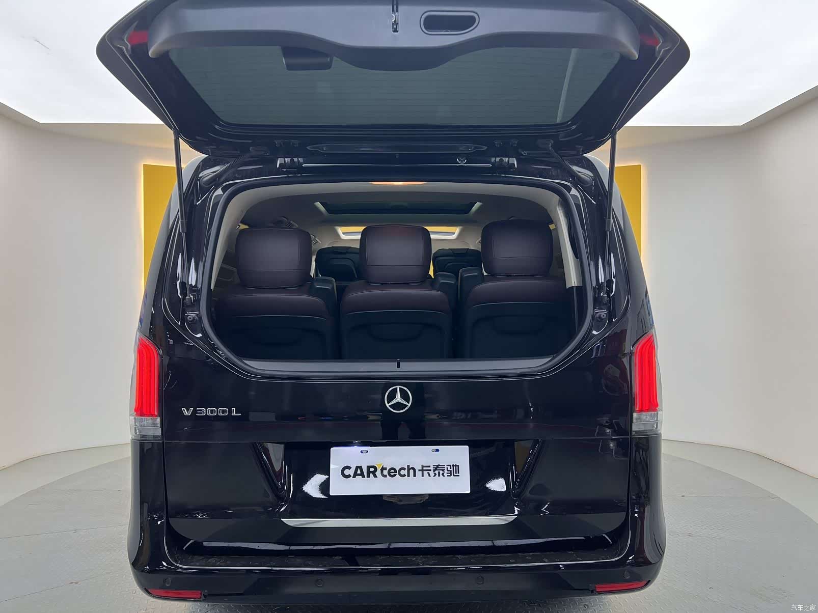 Mercedes-Benz V-Class, 2025 35