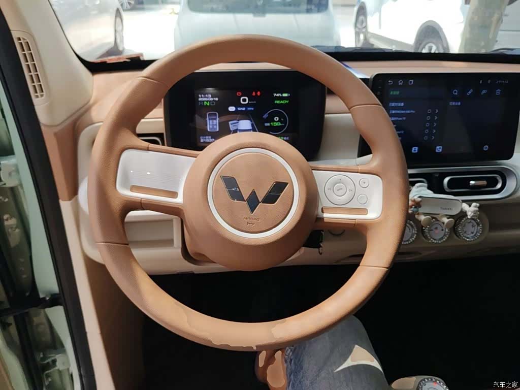 Wuling MINIEV, 2024 11