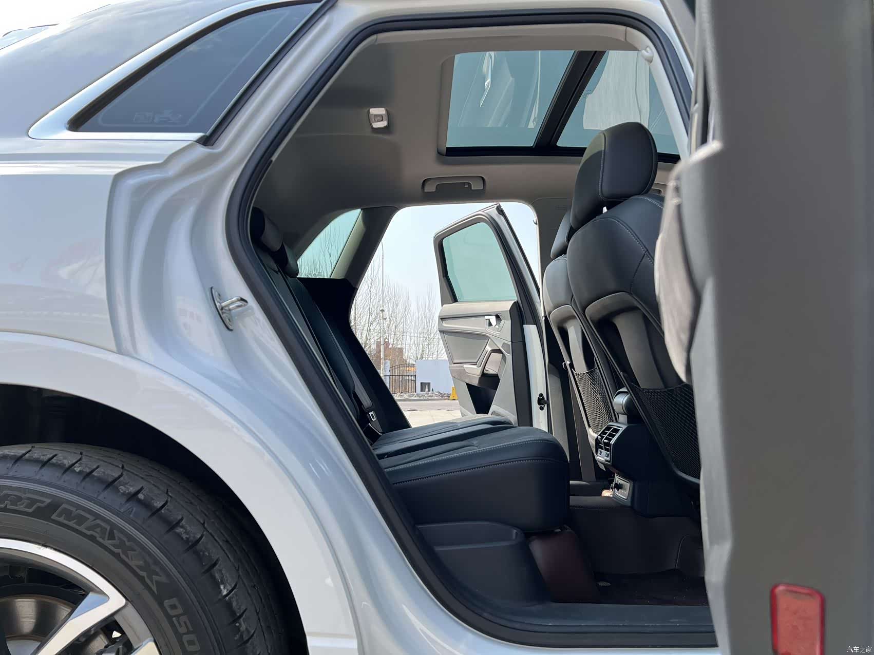 Audi Q3, 2022 12