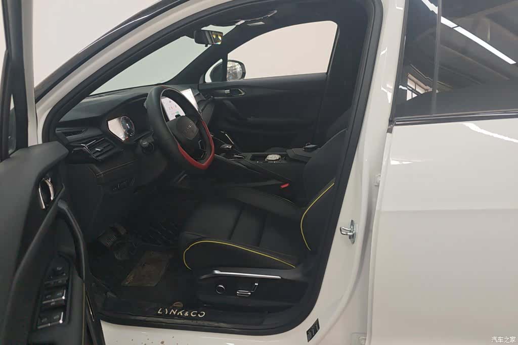 Lynk & Co 02, 2023 9