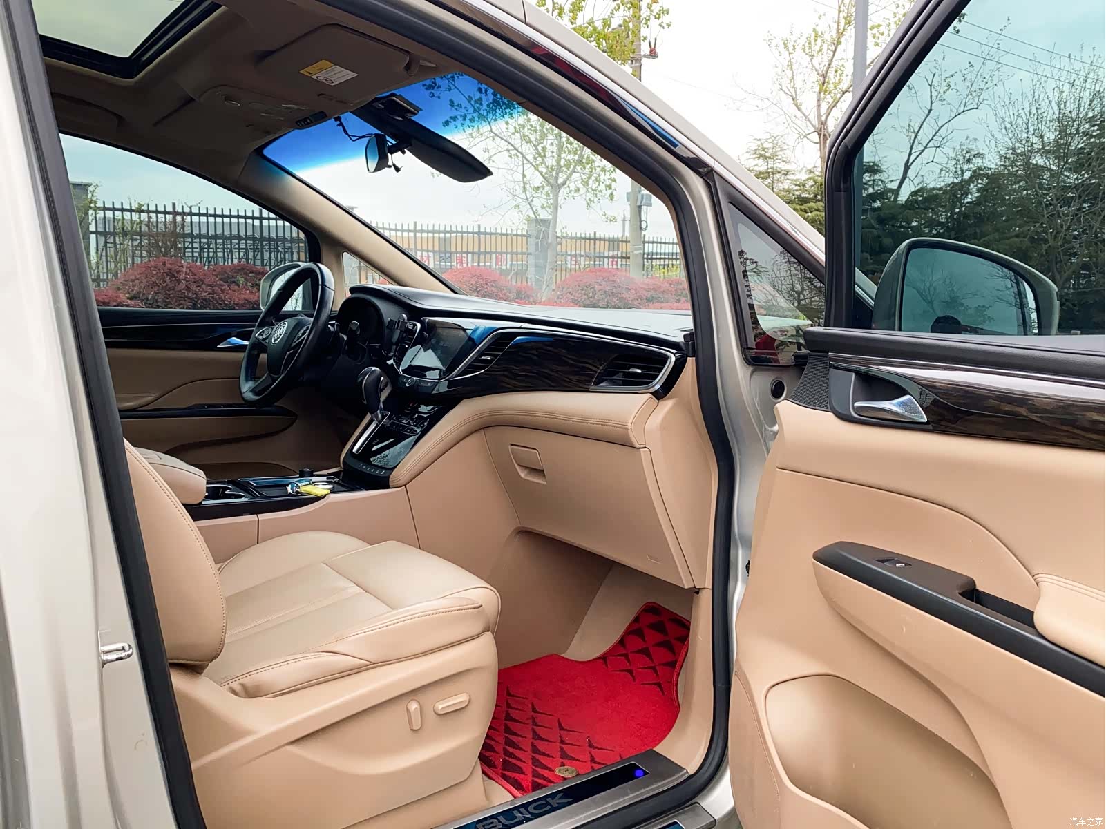 Buick GL8, 2018 28