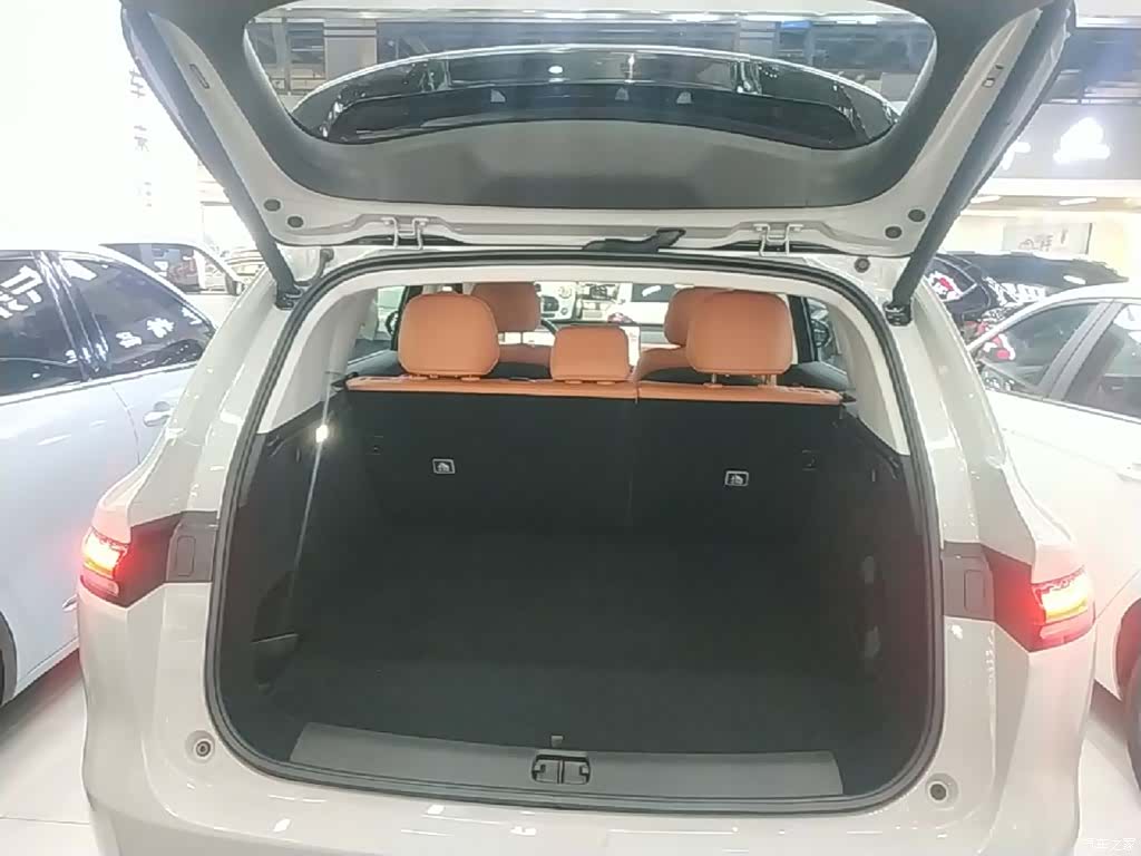 Leapmotor C10, 2025 19