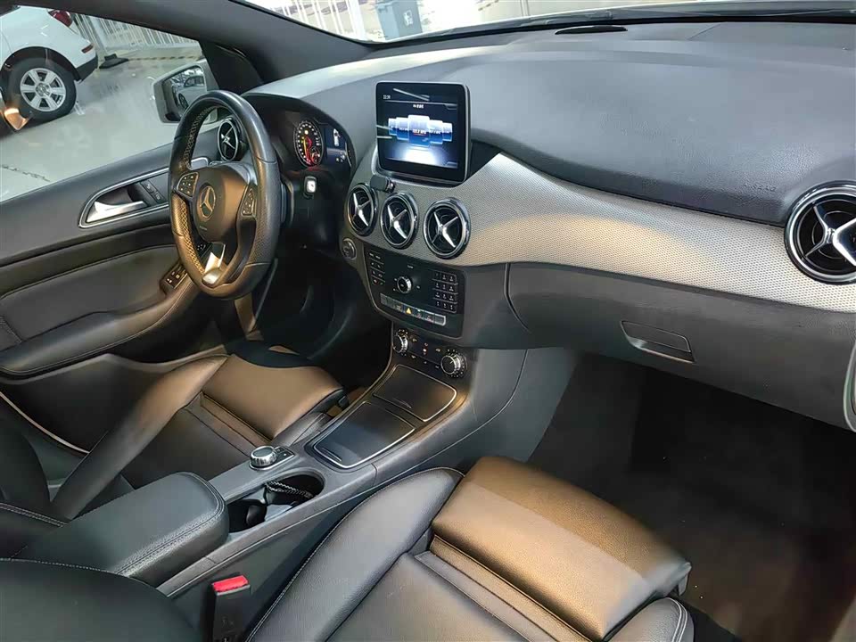 Mercedes-Benz Class B