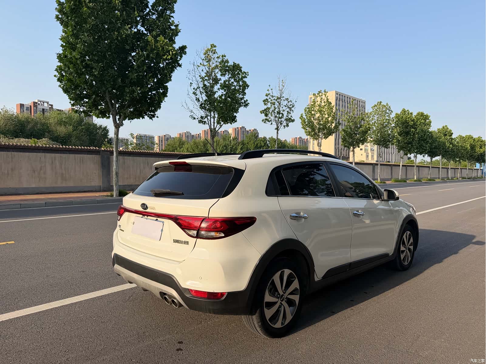 Kia KX, 2017 16