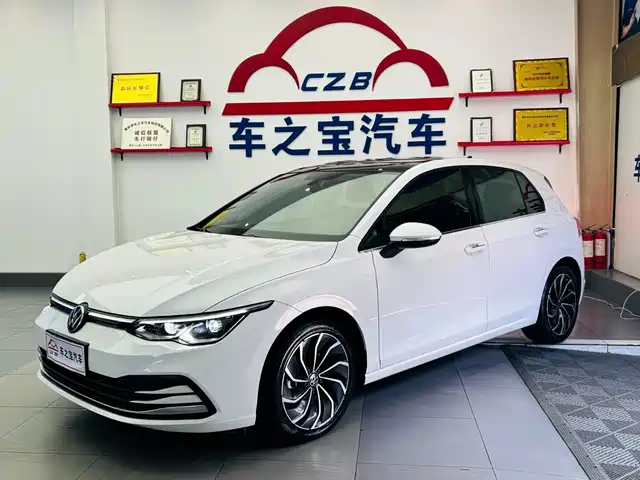 Volkswagen Golf 2022 — купить из Китая под заказ