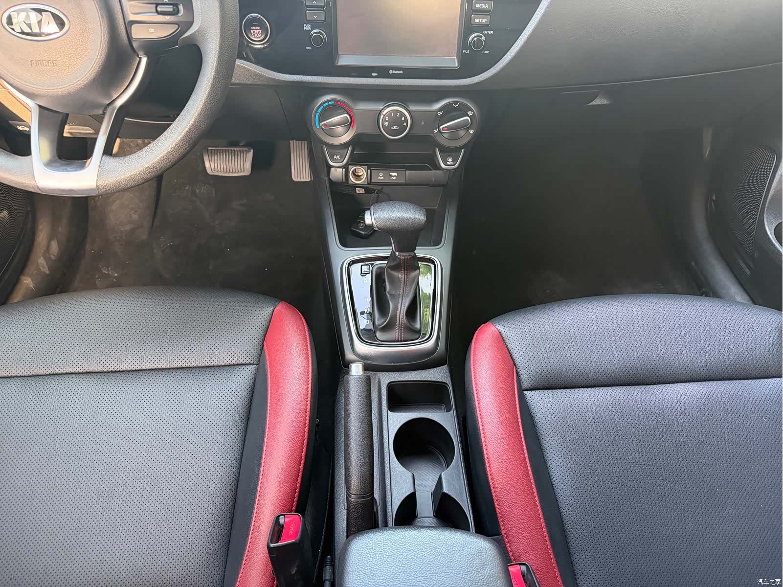 Kia KX, 2017 11