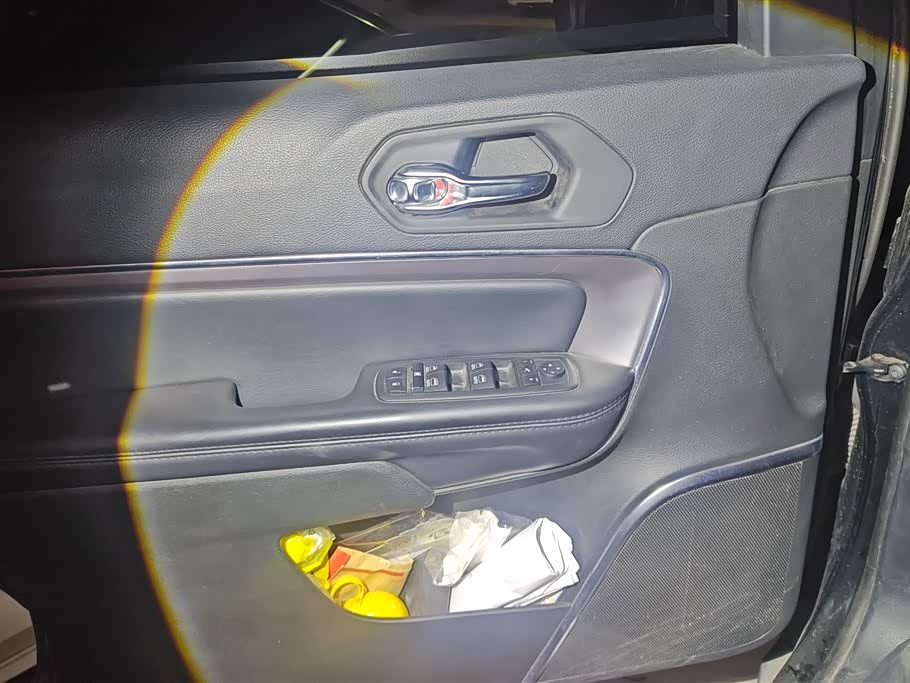 Jeep Grand Commander