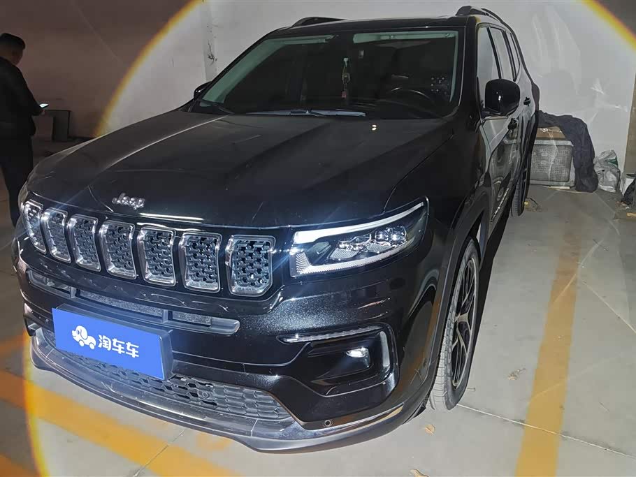 Jeep Grand Commander