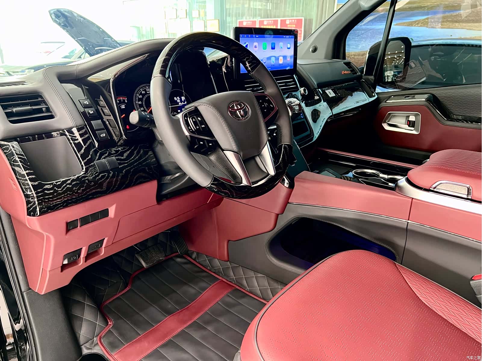 Alfa Romeo AH380, 2025 7