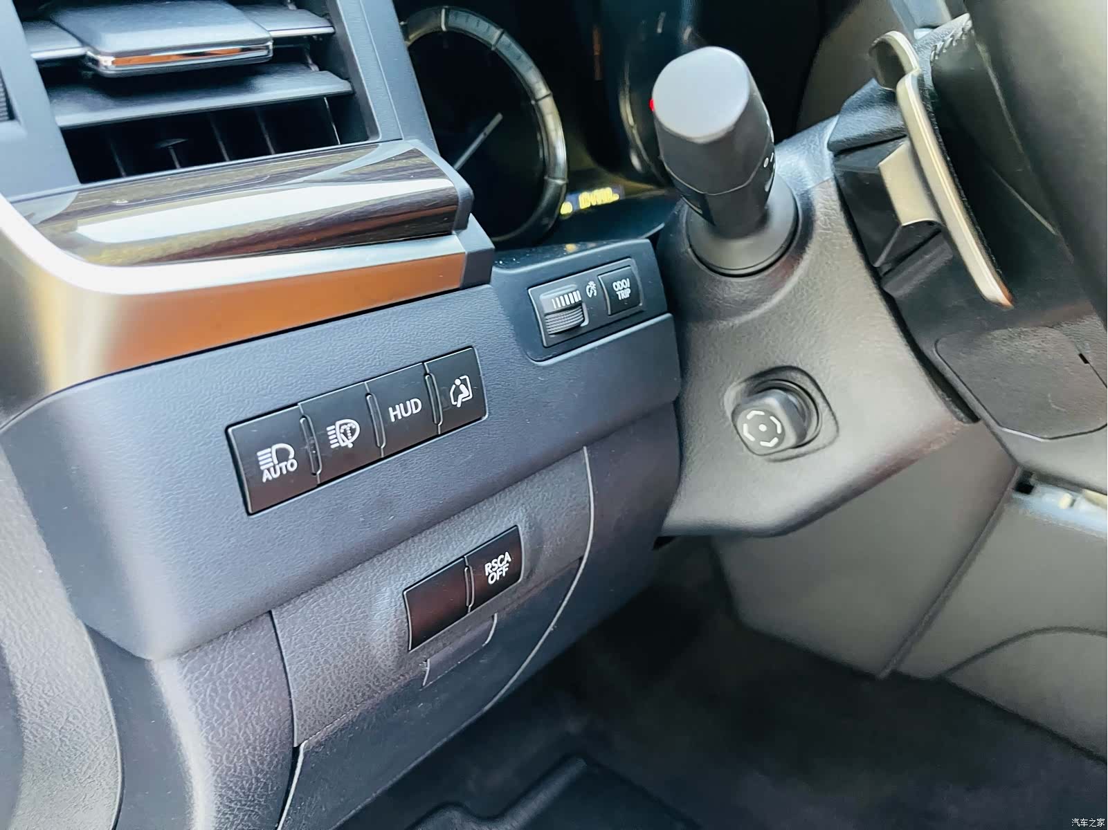 Lexus LX, 2020 17