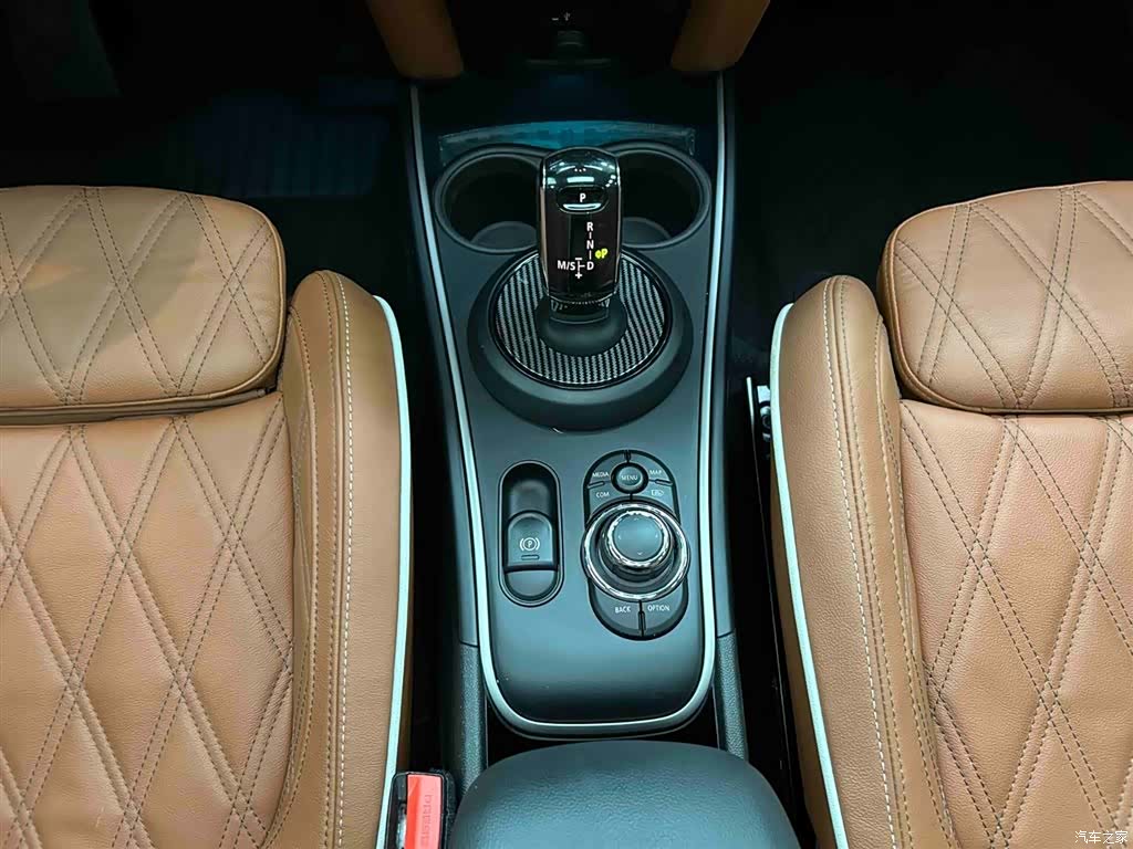 Mini Countryman, 2023 все фото