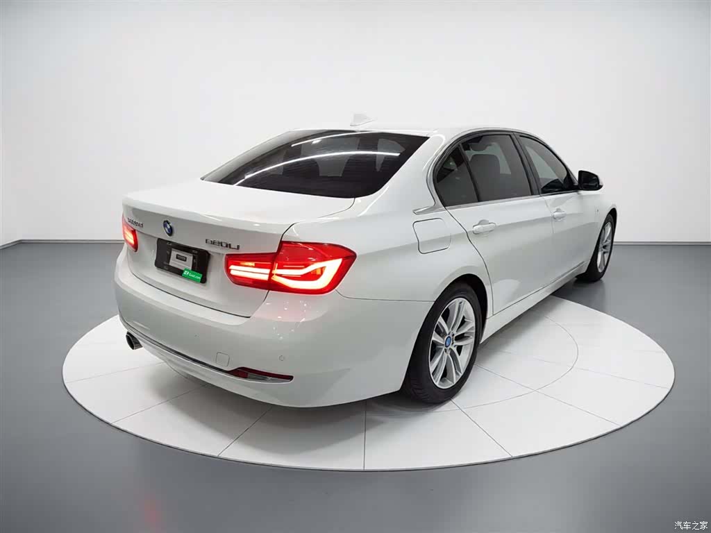 BMW 3 Series, 2017 все фото