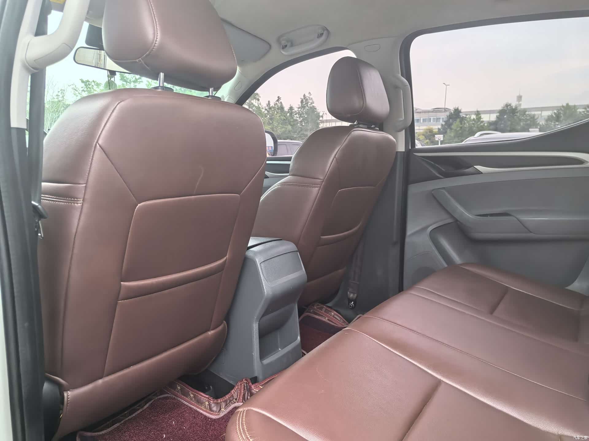 Maxus T70, 2021 8