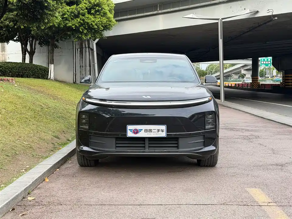 Li Auto Ideal L6
