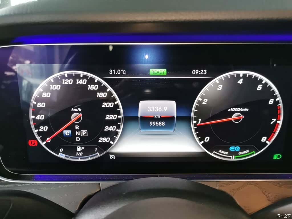 Mercedes-Benz E-Class, 2019 12