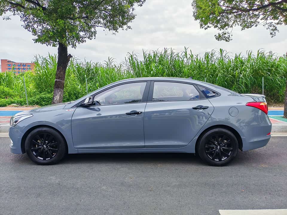 Hyundai Name picture