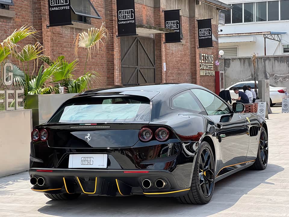 Ferrari GTC4Lusso