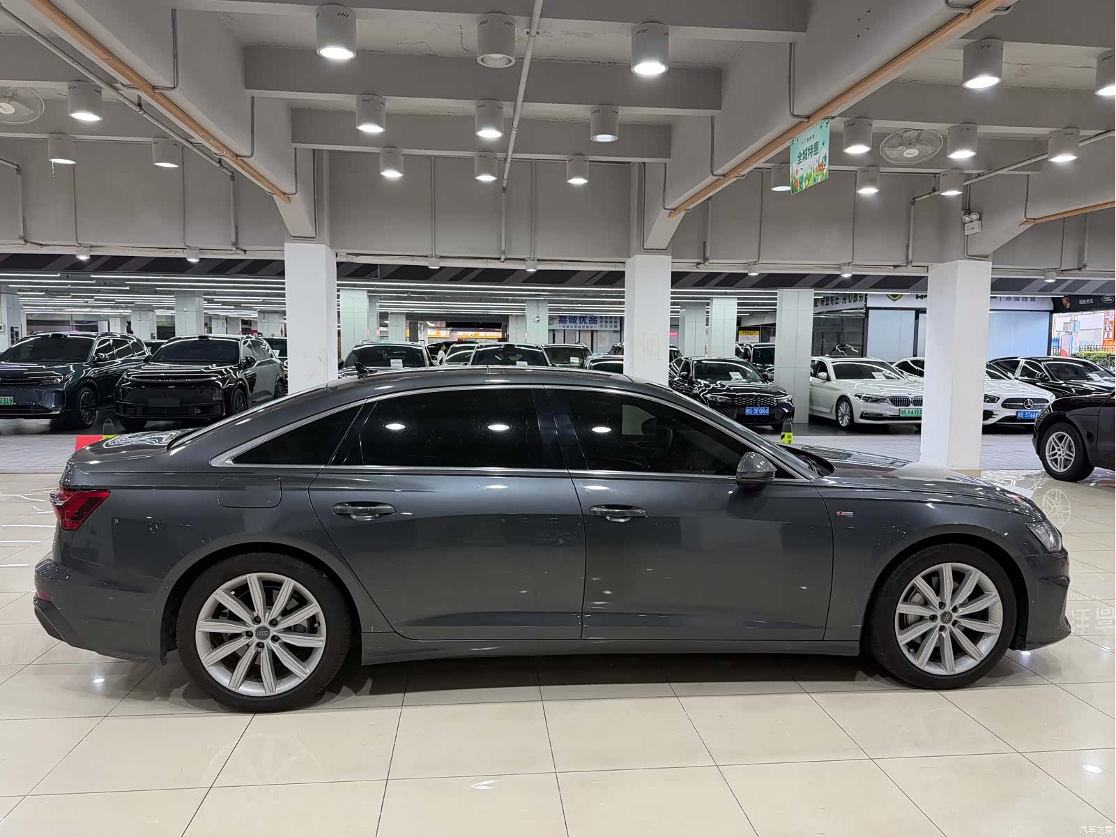 Audi A6L, 2021 4