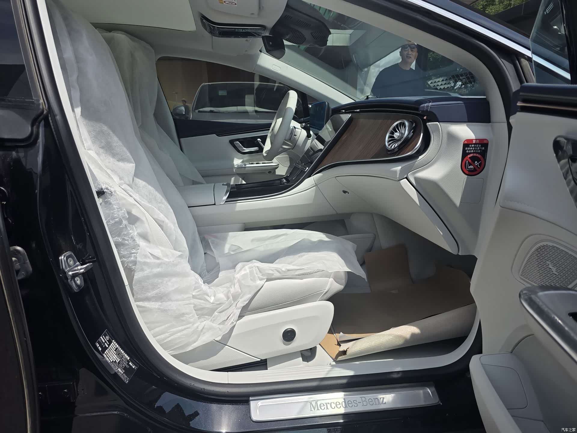 Mercedes-Benz EQE, 2025 все фото