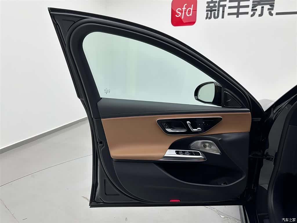 Mercedes-Benz E-Class, 2025 8