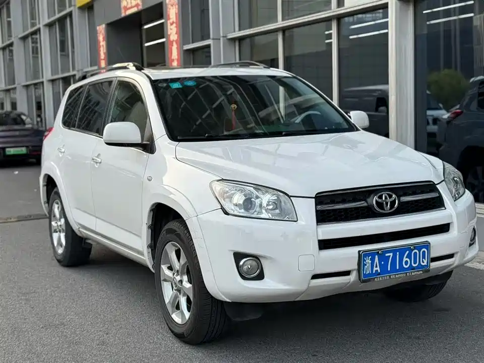Toyota RAV4 Rongfang