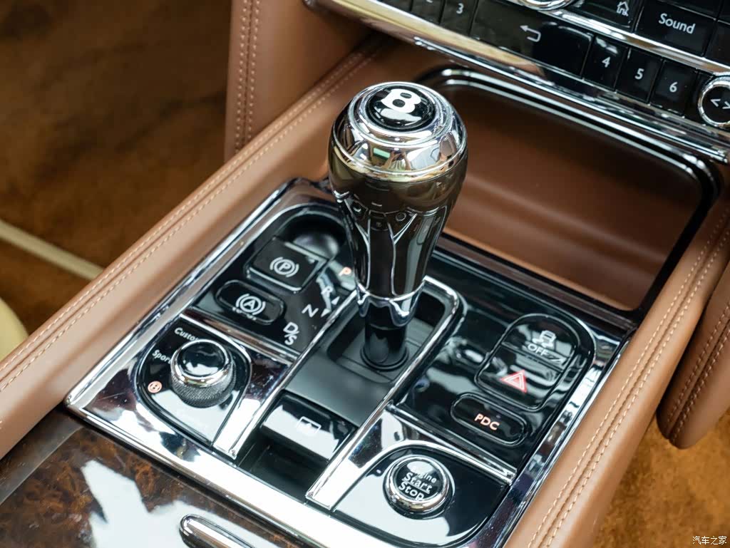 Bentley Mulsanne, 2019 15