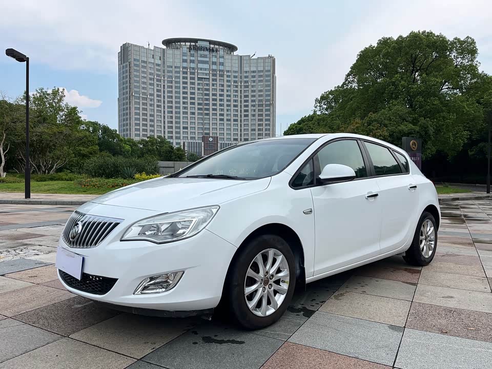 Buick Yinglang