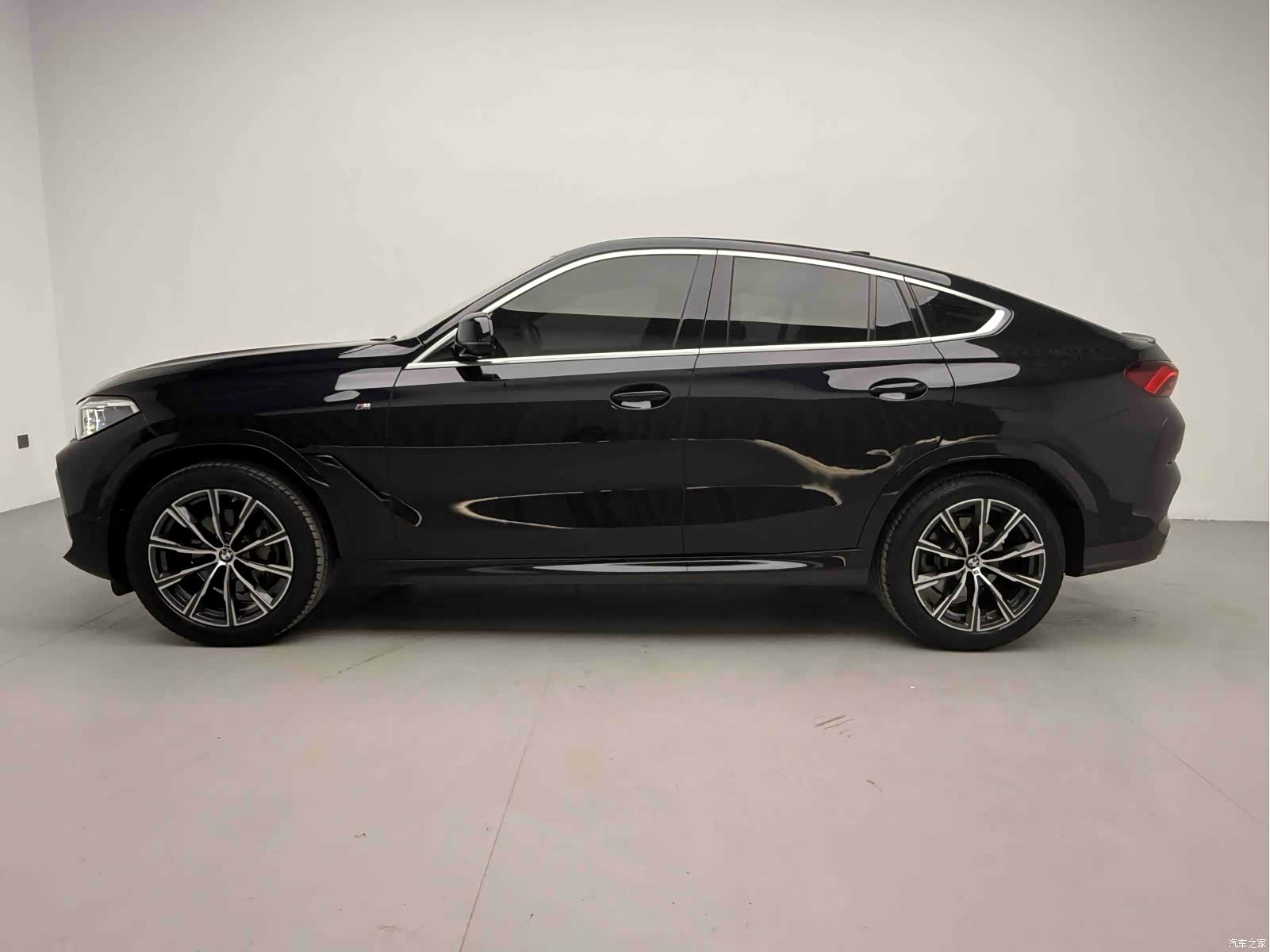 BMW X6, 2021 3